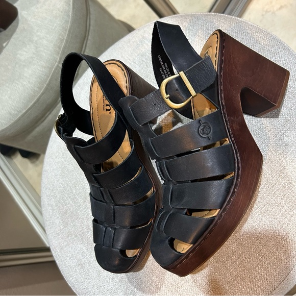 BORN Suede Sandals Black Tan Genuine Leather Chunky Platform  Born Black Leather Chunky Heel Platforms